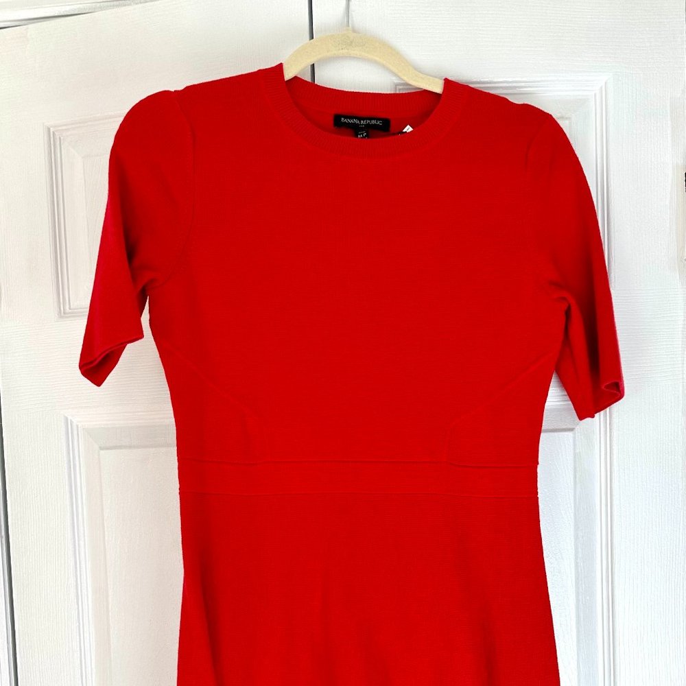Banana Republic Factory Short Sleeve Knit Sweater Dress NWT - Medium Petite